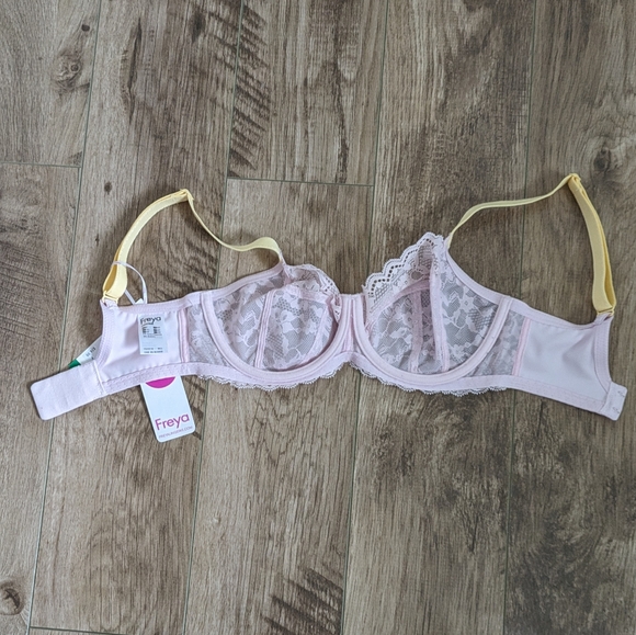 Freya Offbeat Side Support Bra - 28F - Picture 10 of 14